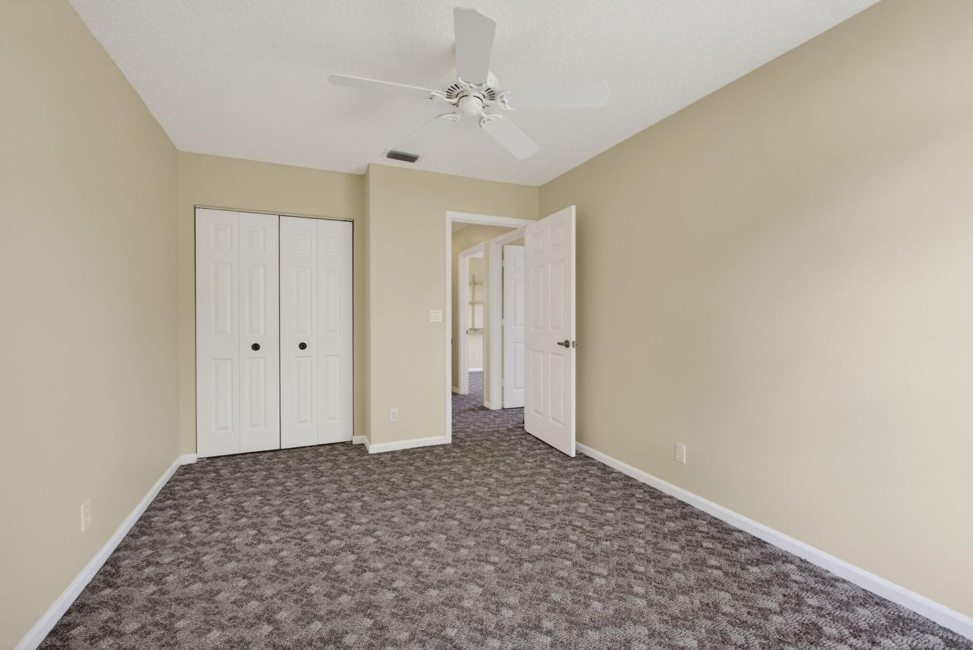 109 Monterey Way, Royal Palm Beach, FL 33411 Photo