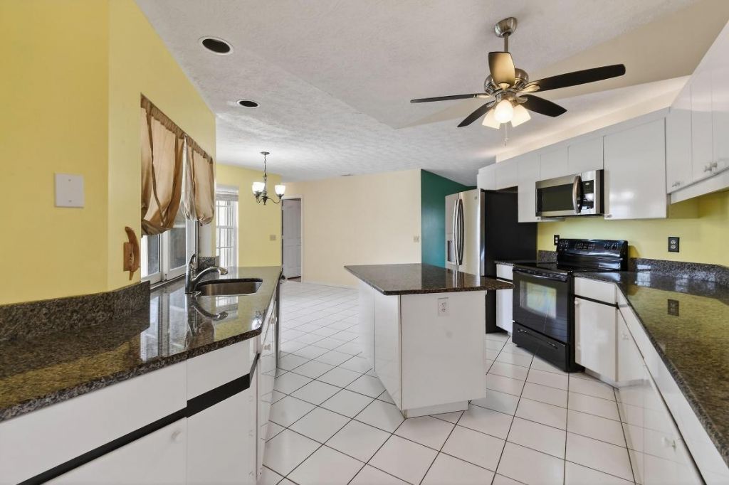 2450 SE Perugia Street, Port Saint Lucie, FL 34952 Photo