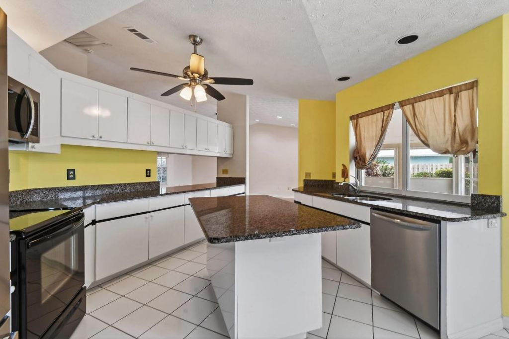 2450 SE Perugia Street, Port Saint Lucie, FL 34952 Photo