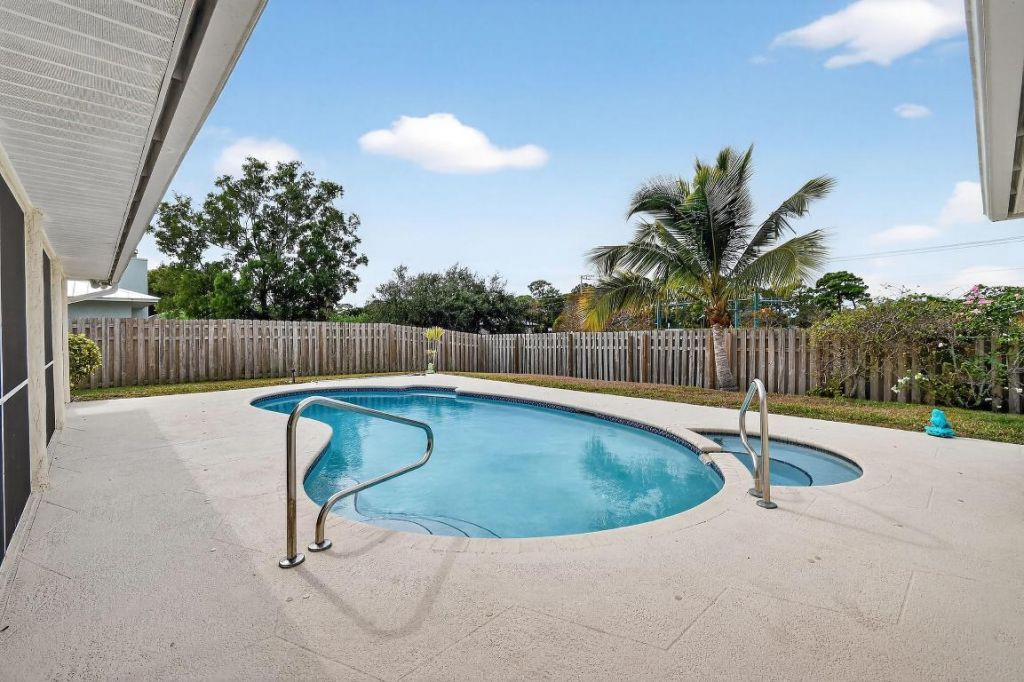 2450 SE Perugia Street, Port Saint Lucie, FL 34952 Photo