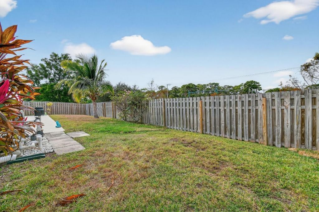 2450 SE Perugia Street, Port Saint Lucie, FL 34952 Photo