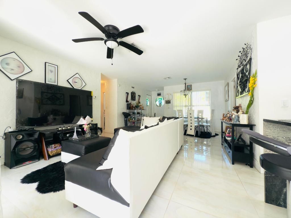 230 NE 25th Street, Pompano Beach, FL 33064 Photo