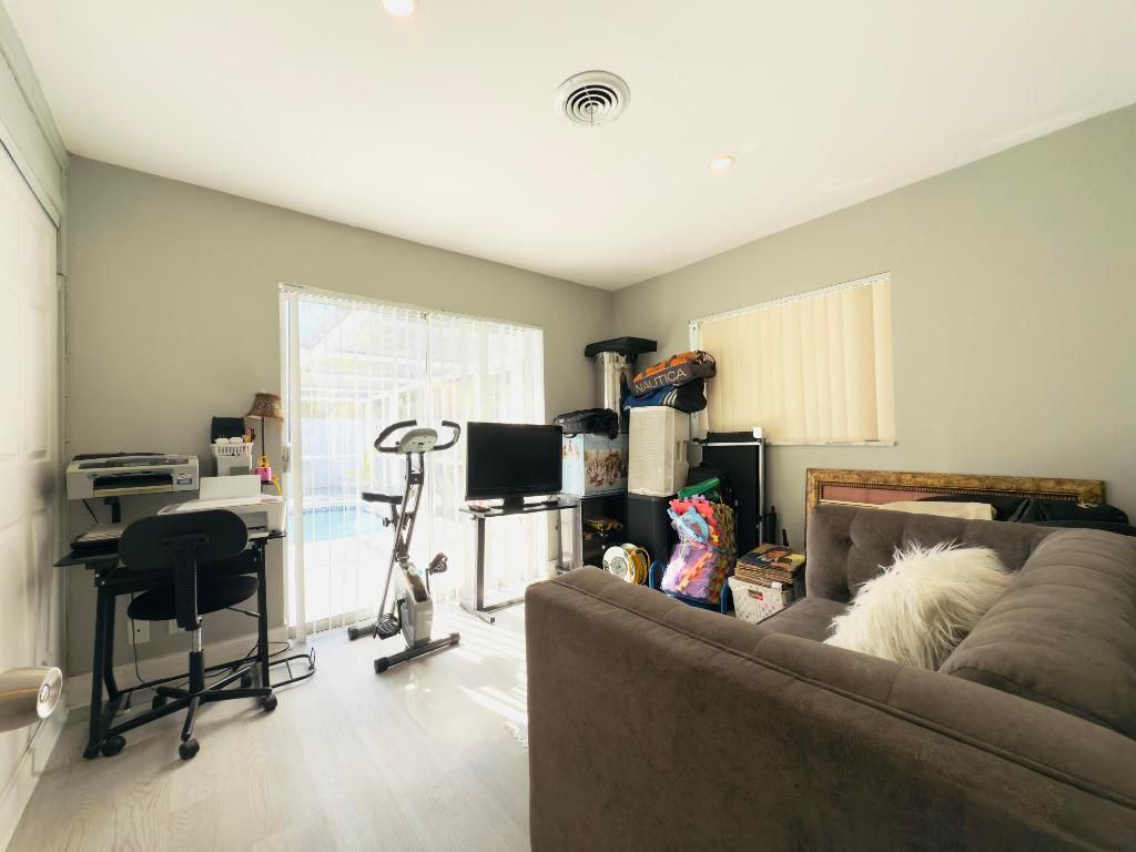 230 NE 25th Street, Pompano Beach, FL 33064 Photo