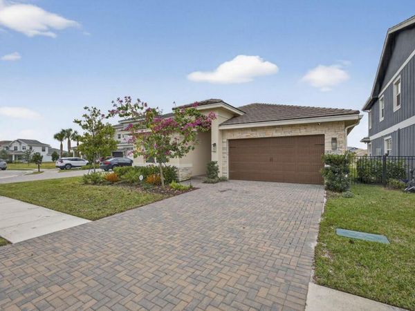 1411 Thistle Place, Loxahatchee, FL 33470