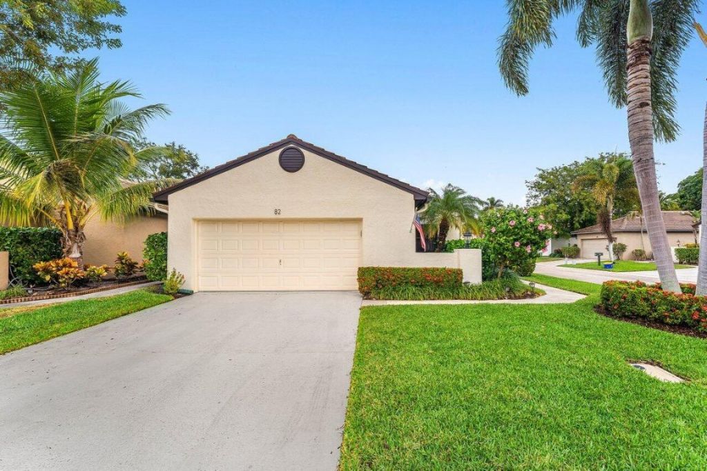 82 Ironwood Way N Way N, Palm Beach Gardens, FL 33418 Photo