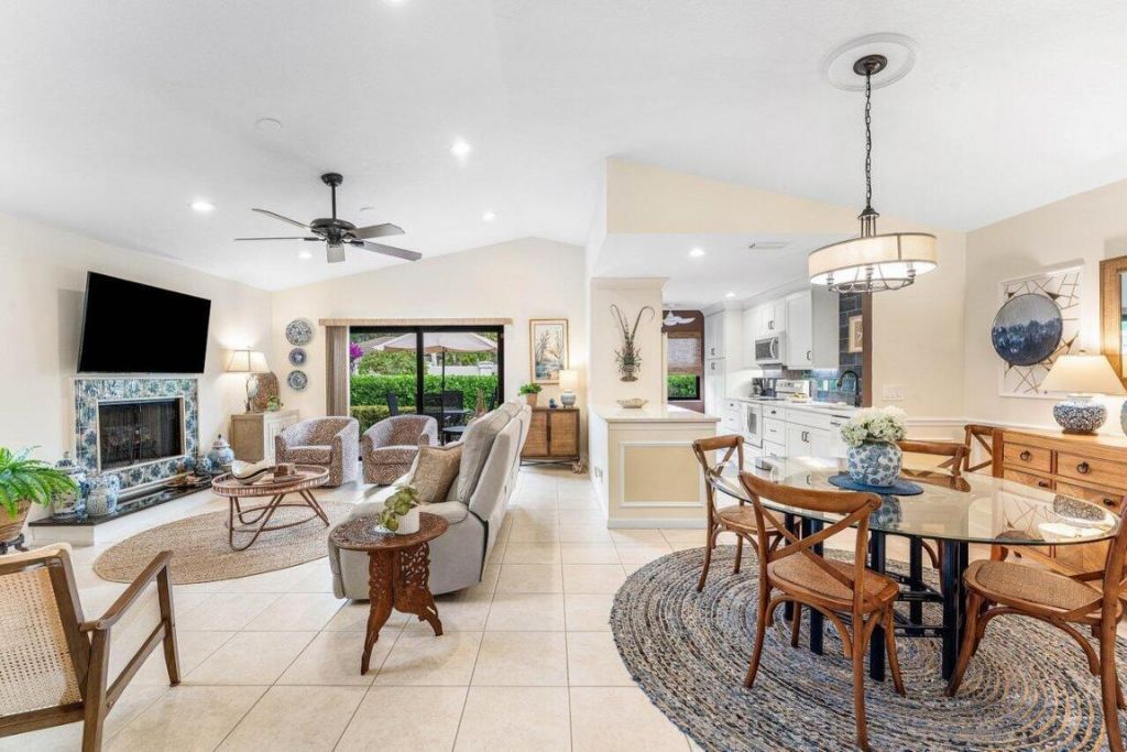 82 Ironwood Way N Way N, Palm Beach Gardens, FL 33418 Photo