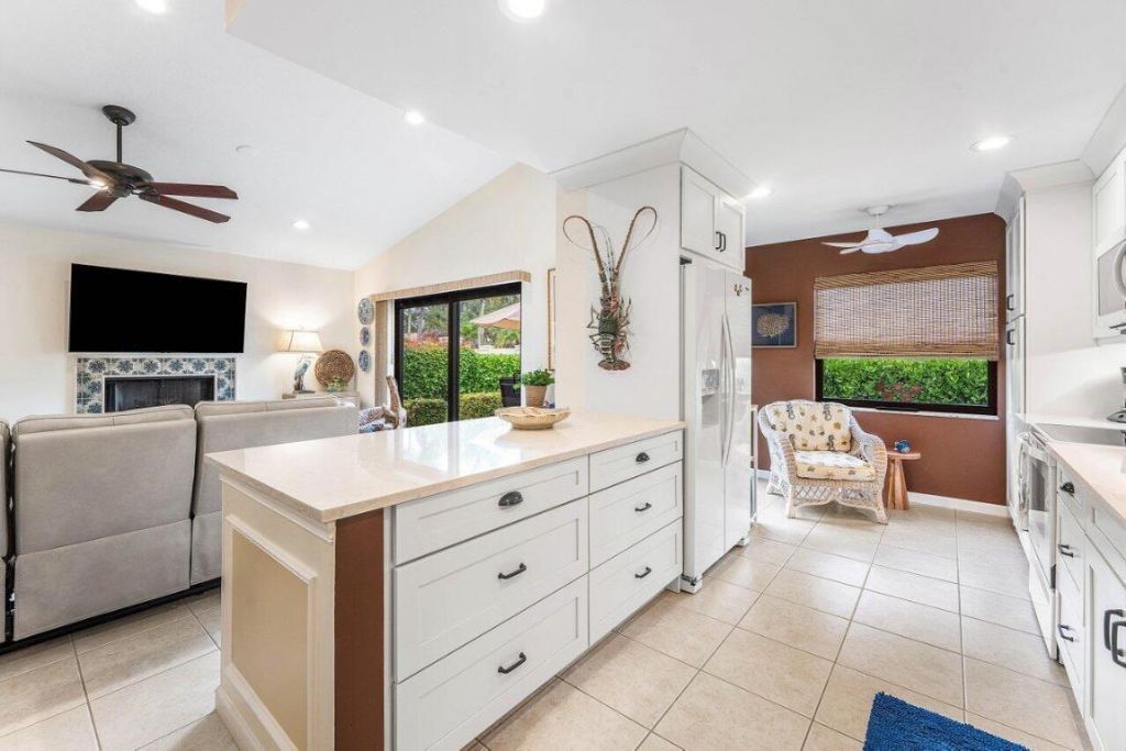 82 Ironwood Way N Way N, Palm Beach Gardens, FL 33418 Photo