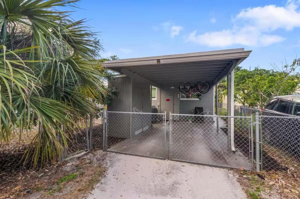 610 N D Street, Lake Worth Beach, FL 33460 Photo