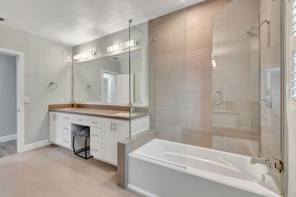 1220 N Swinton Avenue, Delray Beach, FL 33444 Photo