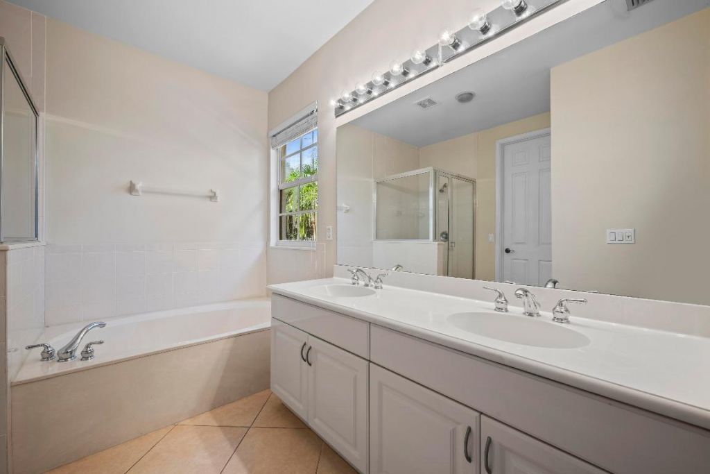 321 September Street, Palm Beach Gardens, FL 33410 Photo