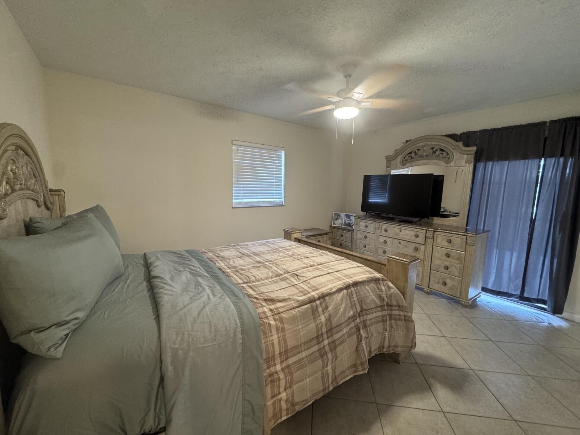 882 SE Walters Terrace, Port Saint Lucie, FL 34983 Photo