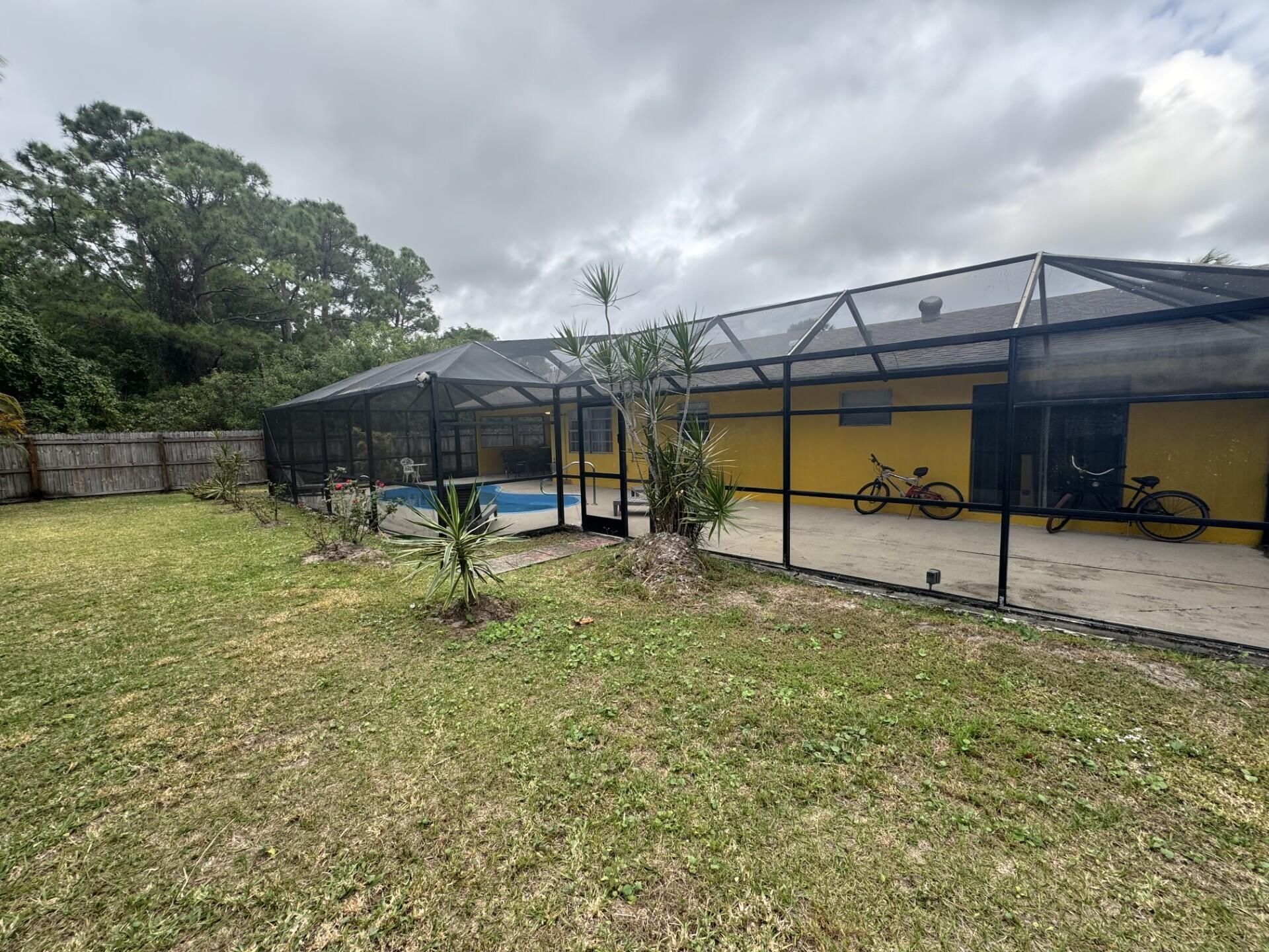 882 SE Walters Terrace, Port Saint Lucie, FL 34983 Photo