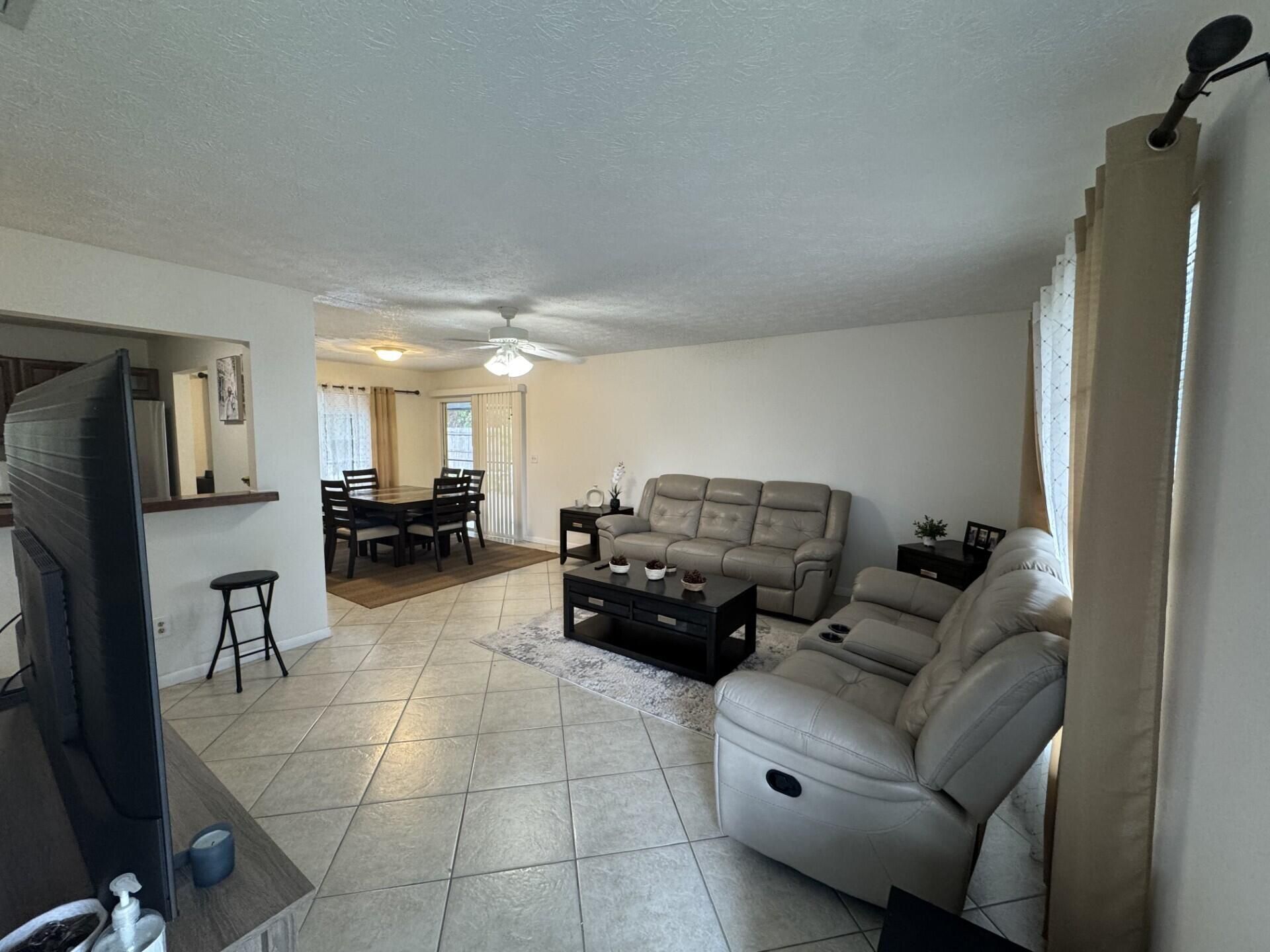 882 SE Walters Terrace, Port Saint Lucie, FL 34983 Photo