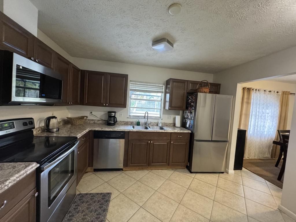 882 SE Walters Terrace, Port Saint Lucie, FL 34983 Photo