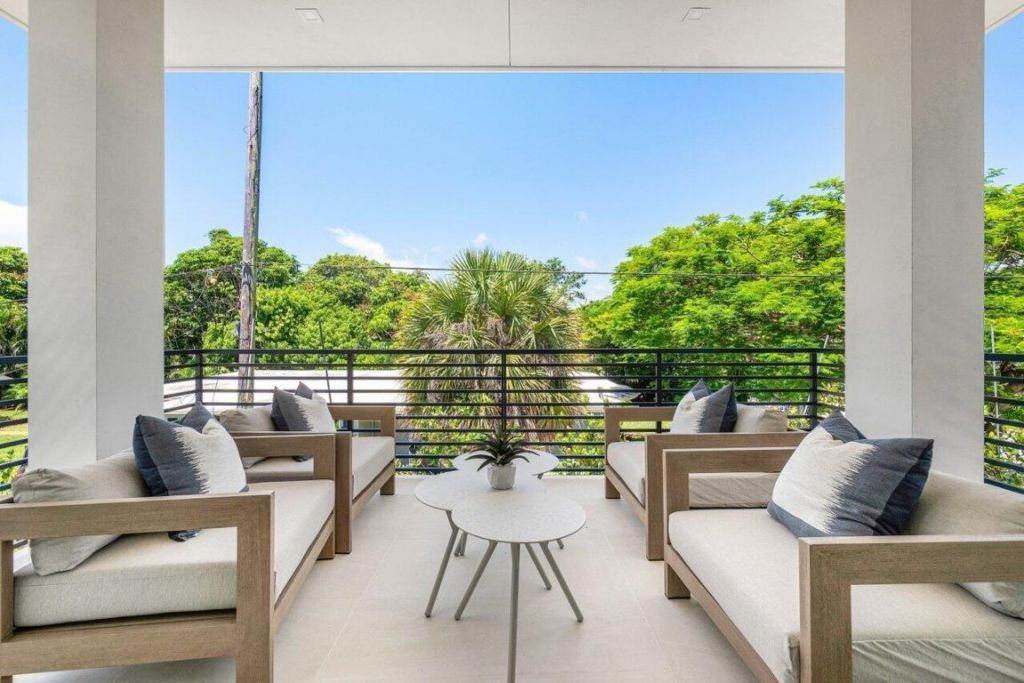 1212 NE 8th Avenue Ne, Delray Beach, FL 33483 Photo