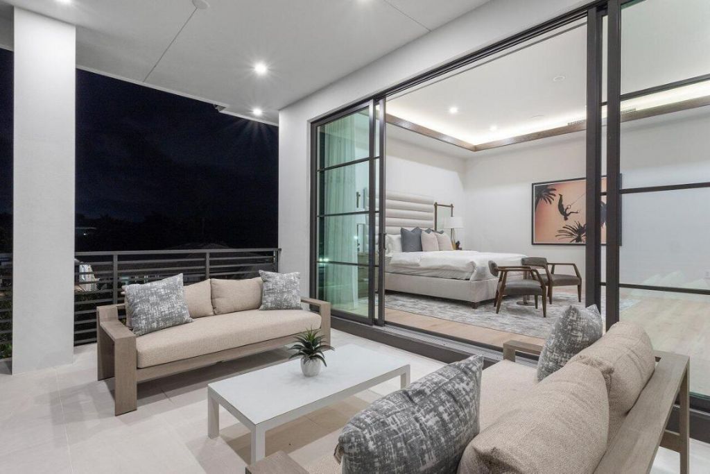 1212 NE 8th Avenue Ne, Delray Beach, FL 33483 Photo