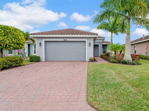 9669 SW Forestwood Avenue, Port St. Lucie, FL 34987