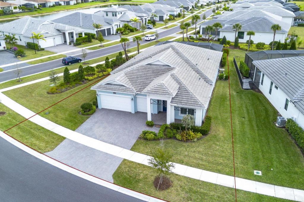 9073 SW Arco Way, Port Saint Lucie, FL 34987 Photo