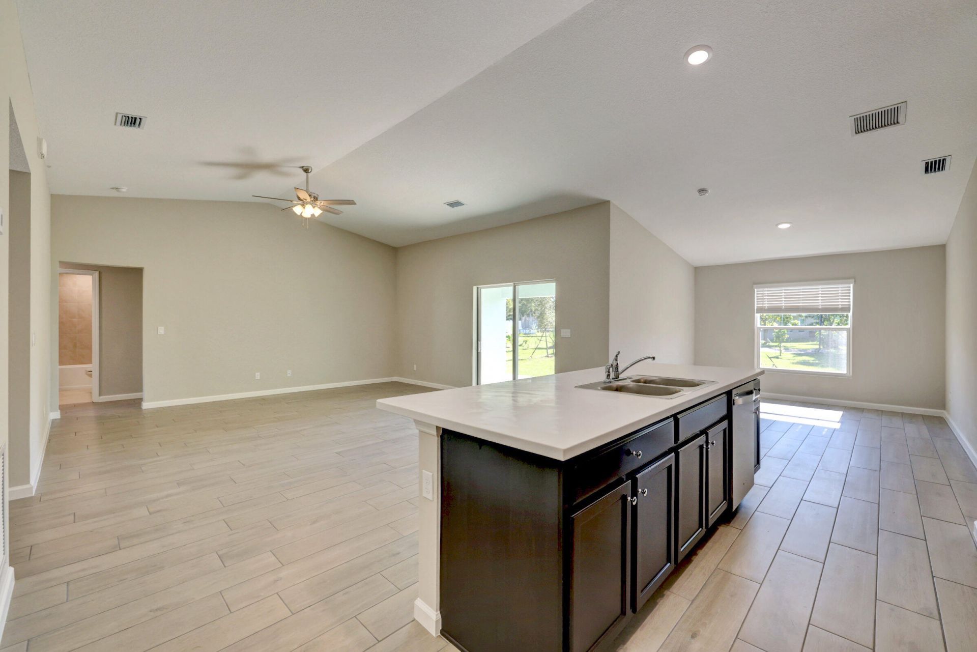 5213 NW W Piper Circle, Port Saint Lucie, FL 34986 Photo