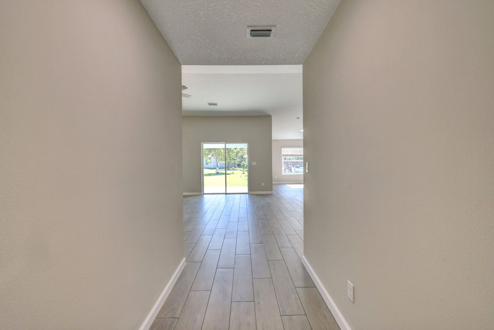 5213 NW W Piper Circle, Port Saint Lucie, FL 34986 Photo