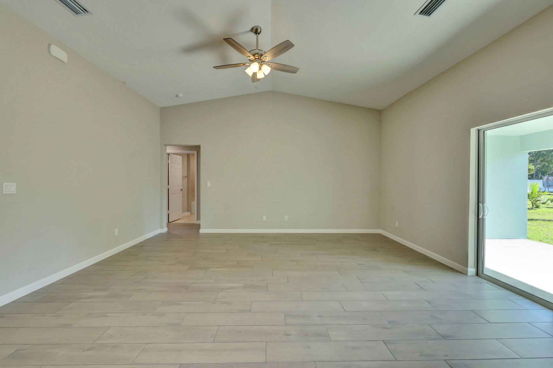 5213 NW W Piper Circle, Port Saint Lucie, FL 34986 Photo