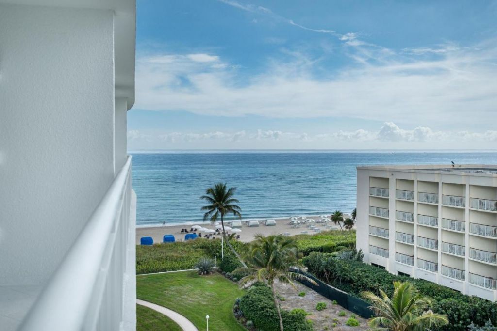 2780 S Ocean Boulevard, Unit 707, Palm Beach, FL 33480 Photo