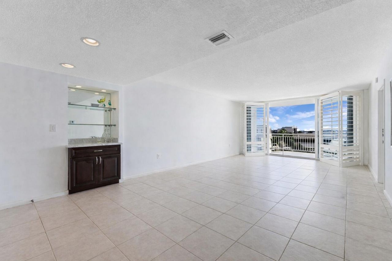 2780 S Ocean Boulevard, Unit 707, Palm Beach, FL 33480 Photo