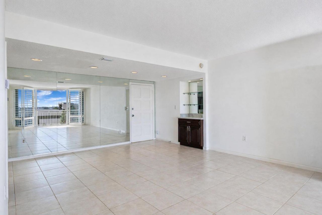 2780 S Ocean Boulevard, Unit 707, Palm Beach, FL 33480 Photo