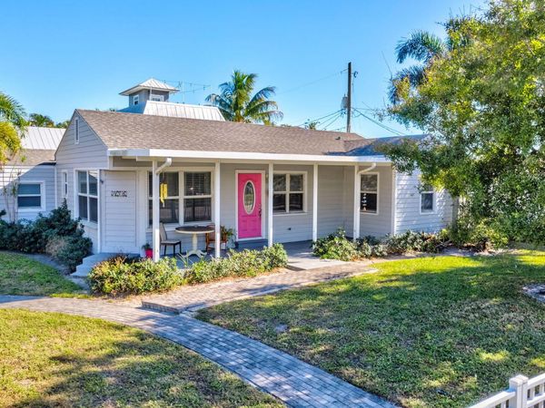 736 Rockland Drive, West Palm Beach, FL 33405