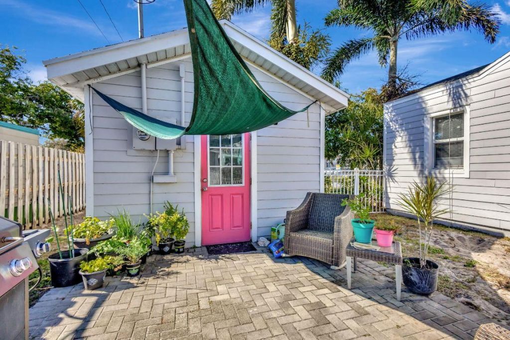 736 Rockland Drive, West Palm Beach, FL 33405 Photo