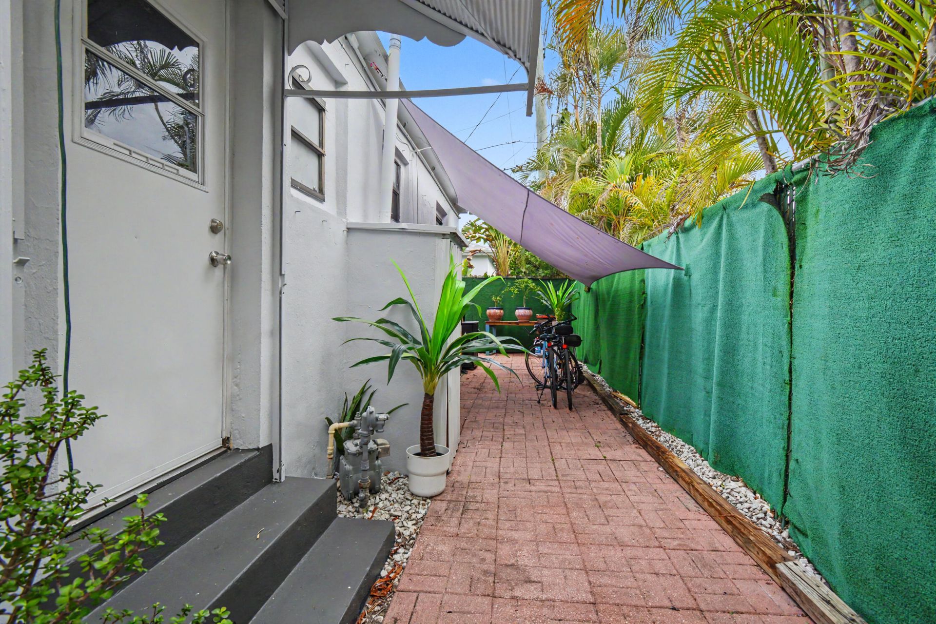 2140 Monroe Terrace, Hollywood, FL 33020 Photo