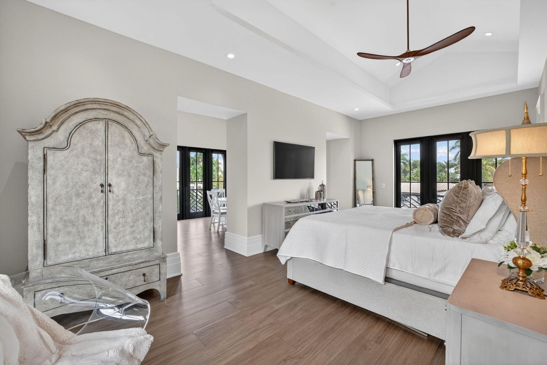 400 Mola Avenue, Fort Lauderdale, FL 33301 Photo