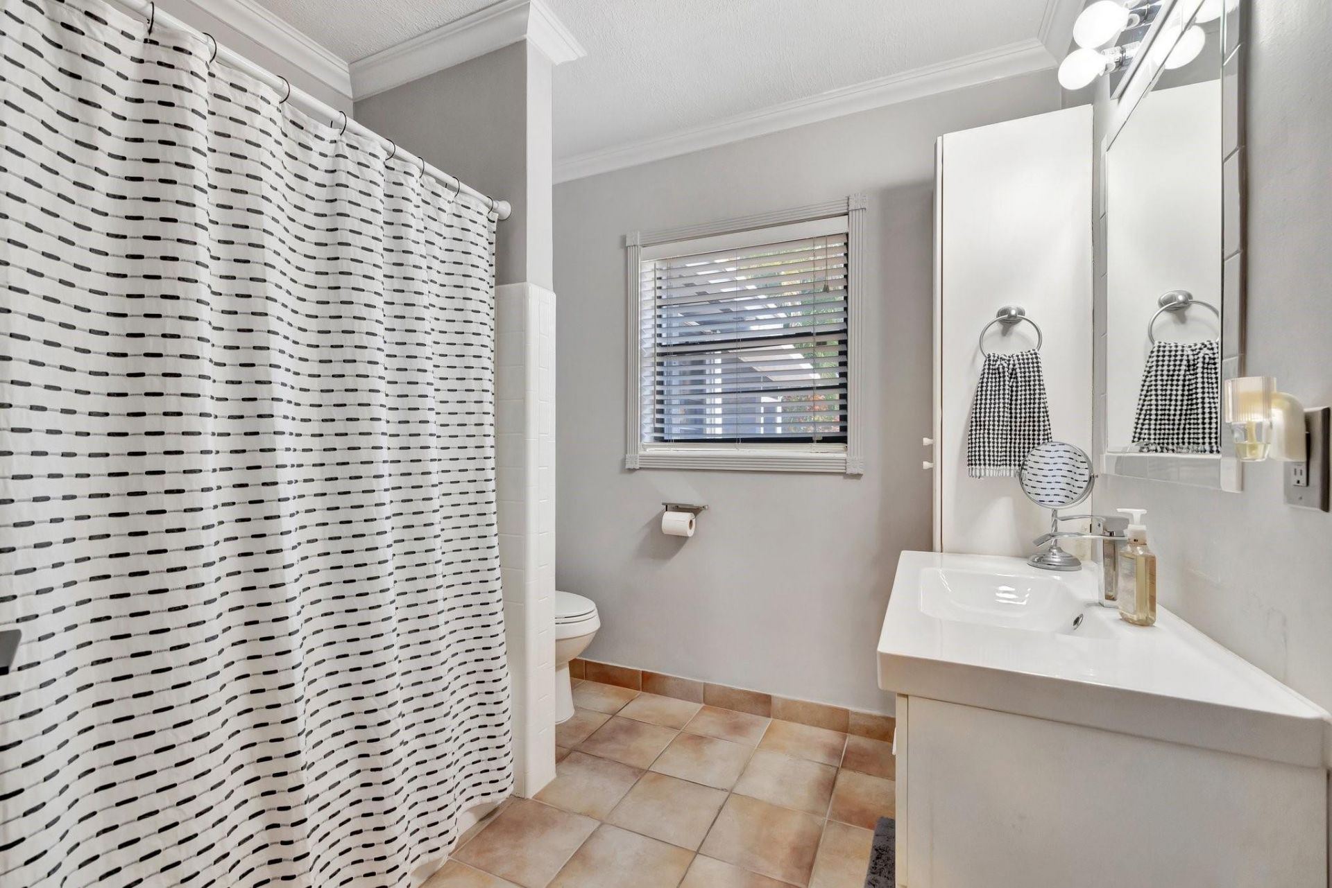 1228 SW 9th Avenue, Fort Lauderdale, FL 33315 Photo