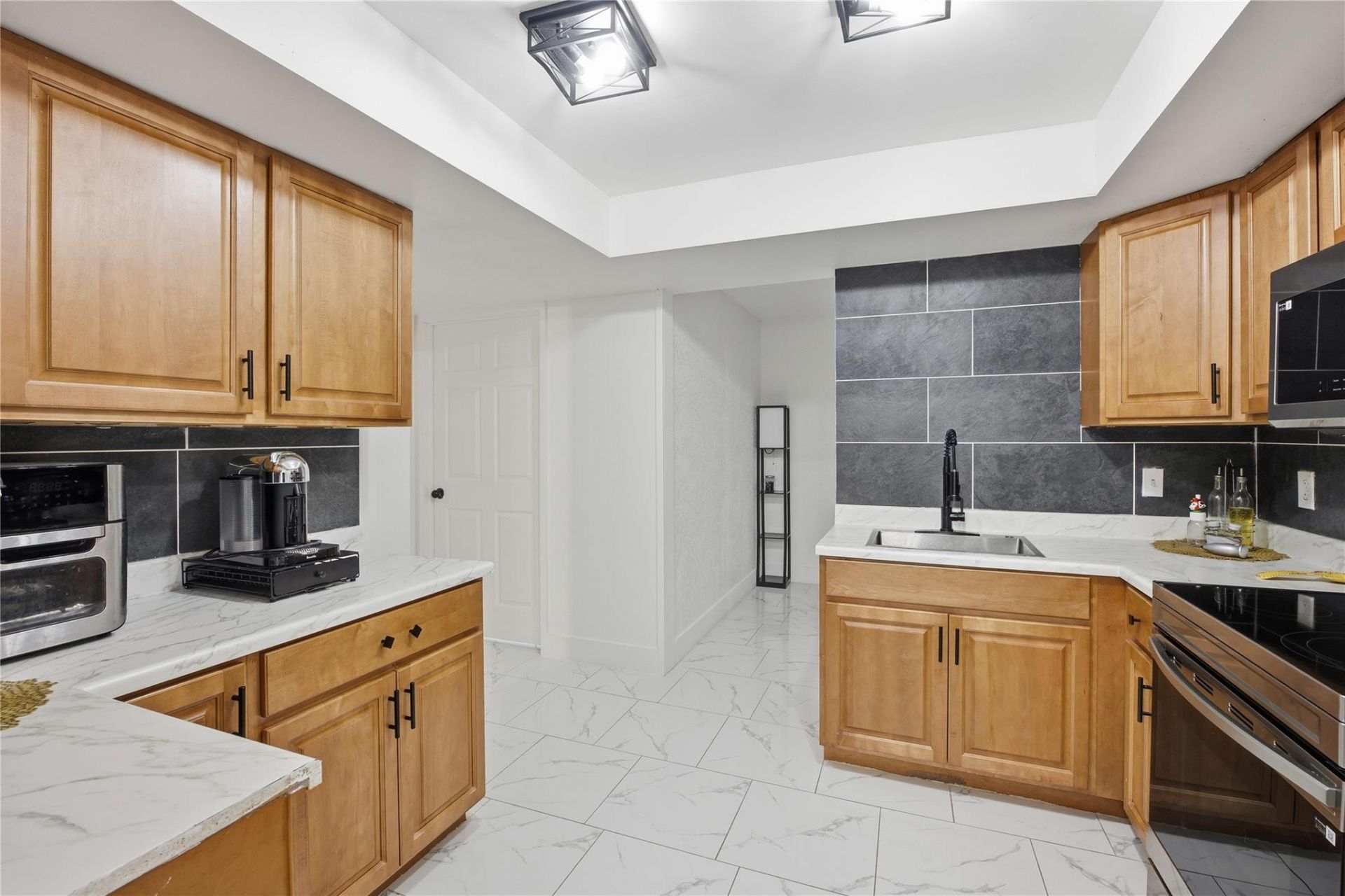 6599 NW 1st Street, Margate, FL 33063 Photo