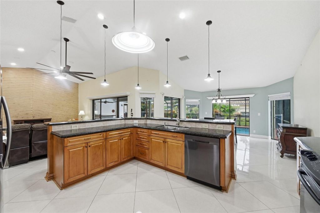 10949 NW 1st Manor, Coral Springs, FL 33071 Photo