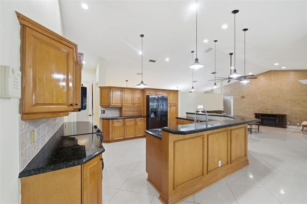 10949 NW 1st Manor, Coral Springs, FL 33071 Photo