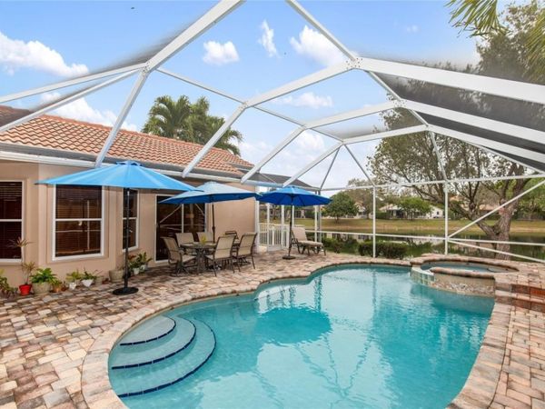 6660 NW 75th Pl, Parkland, FL 33067