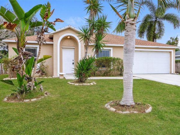 1890 4th Ave, Vero Beach, FL 32962