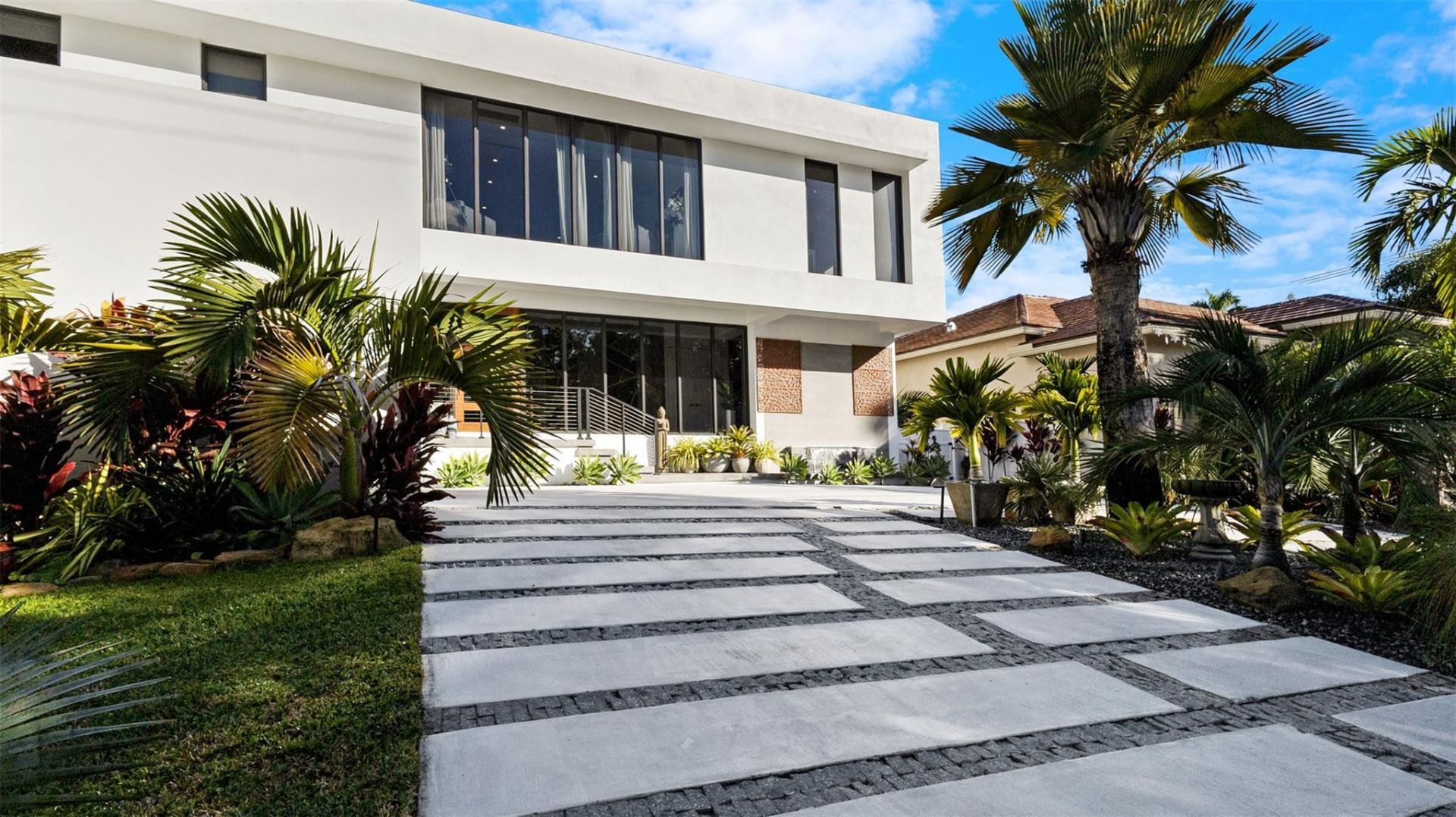 823 Ponce De Leon Drive, Fort Lauderdale, FL 33316 Photo