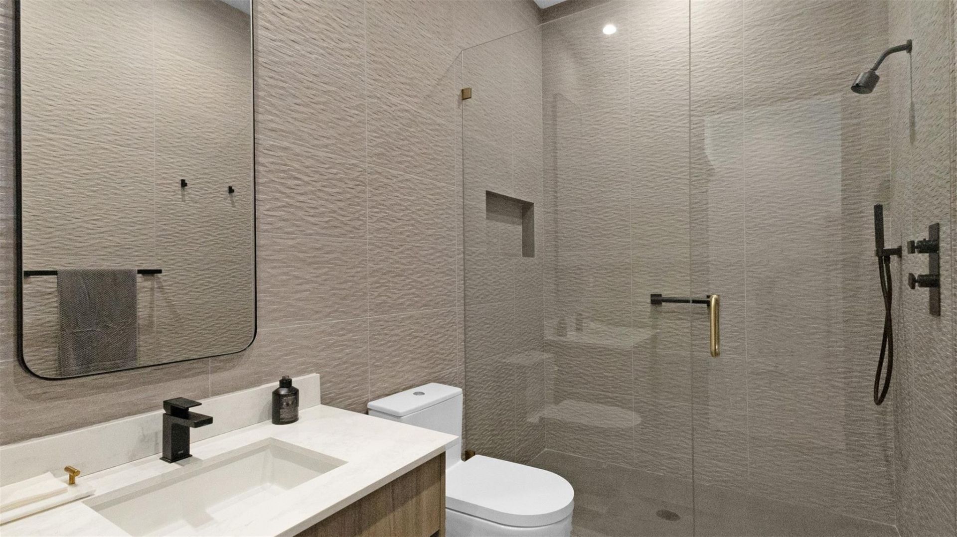 823 Ponce De Leon Drive, Fort Lauderdale, FL 33316 Photo