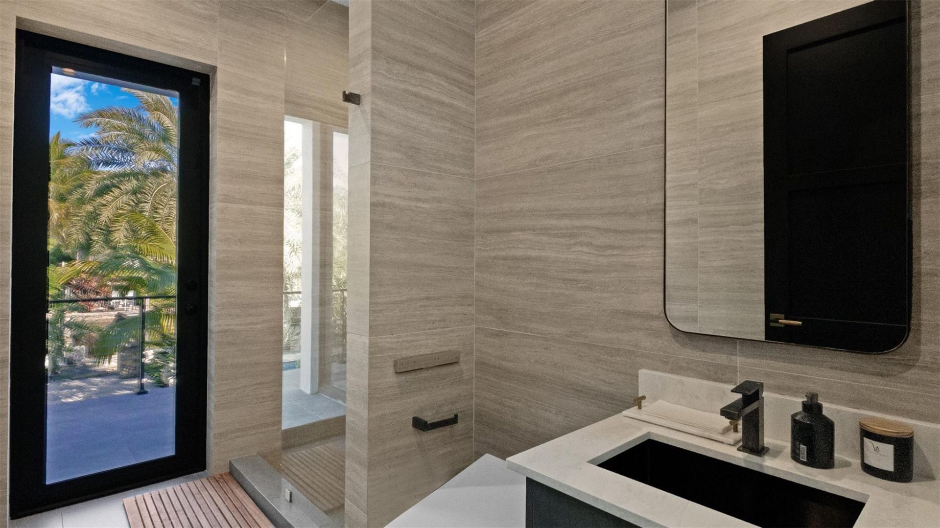 823 Ponce De Leon Drive, Fort Lauderdale, FL 33316 Photo