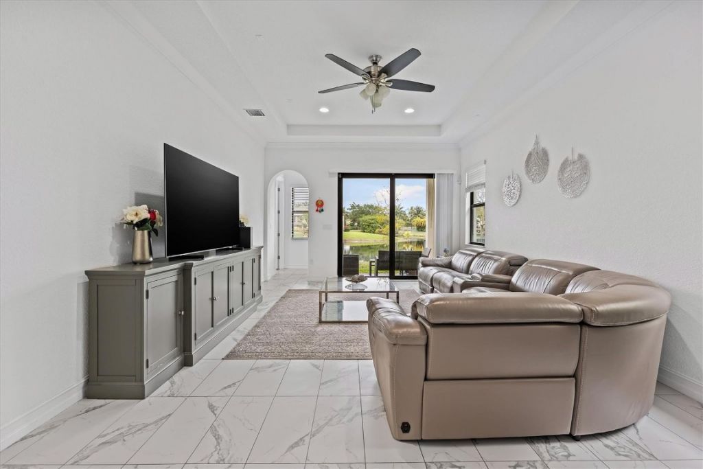 11855 SW 13th Ct, Pembroke Pines, FL 33025 Photo