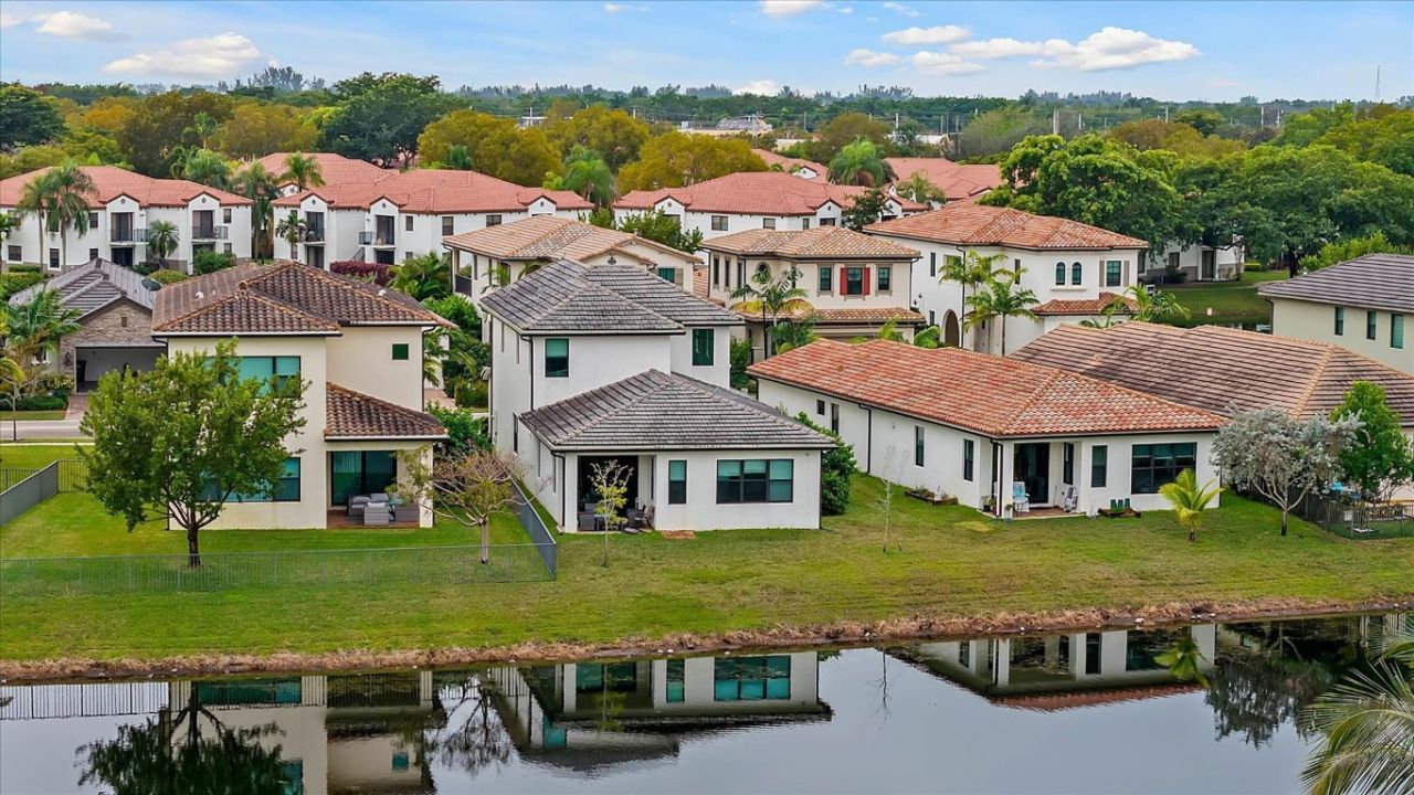 11855 SW 13th Ct, Pembroke Pines, FL 33025 Photo