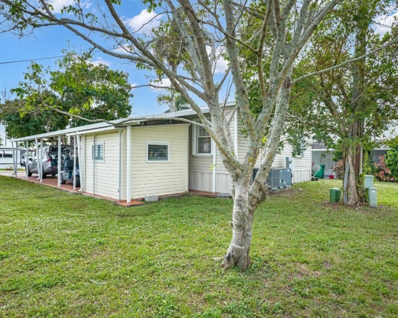 8531 SW 20th Court, Davie, FL 33324 Photo