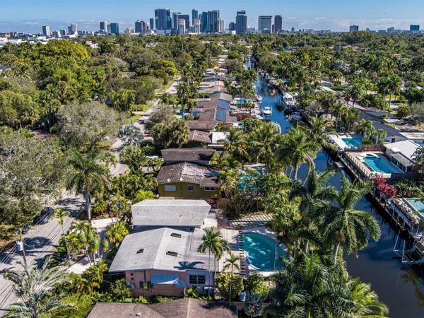 1728 SW 4th Ct, Fort Lauderdale, FL 33312