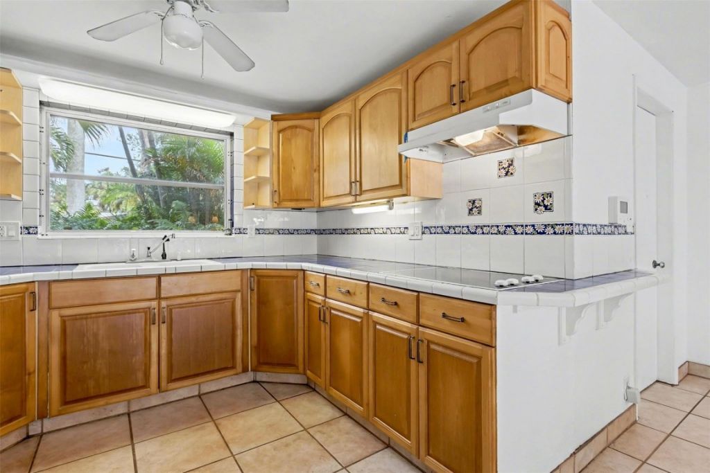 1728 SW 4th Court, Fort Lauderdale, FL 33312 Photo
