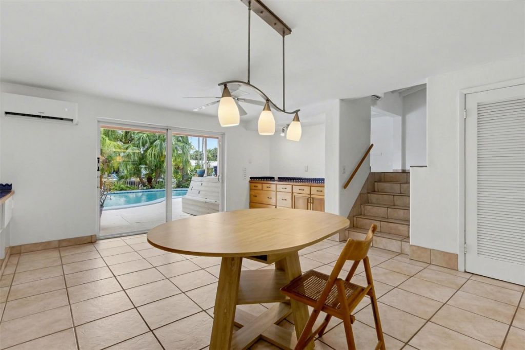 1728 SW 4th Court, Fort Lauderdale, FL 33312 Photo