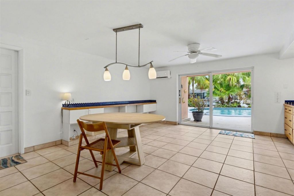 1728 SW 4th Court, Fort Lauderdale, FL 33312 Photo