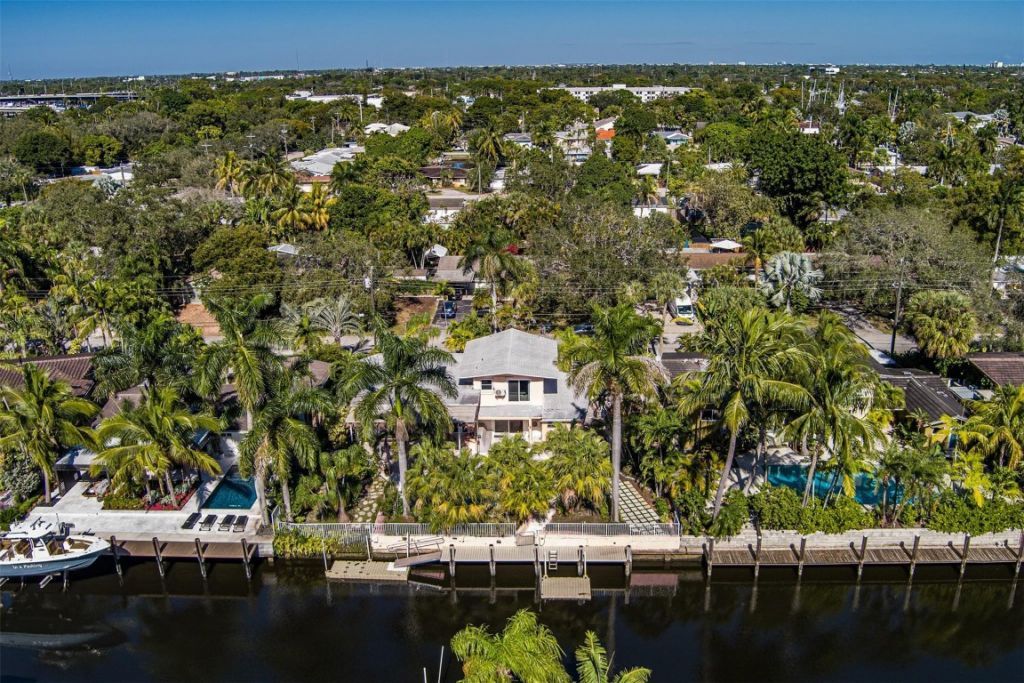 1728 SW 4th Court, Fort Lauderdale, FL 33312 Photo