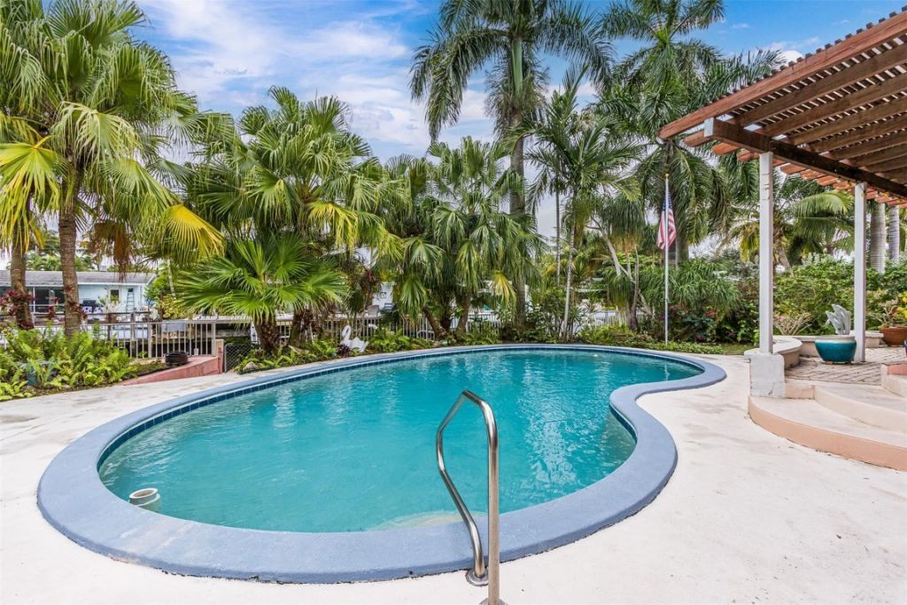 1728 SW 4th Court, Fort Lauderdale, FL 33312 Photo